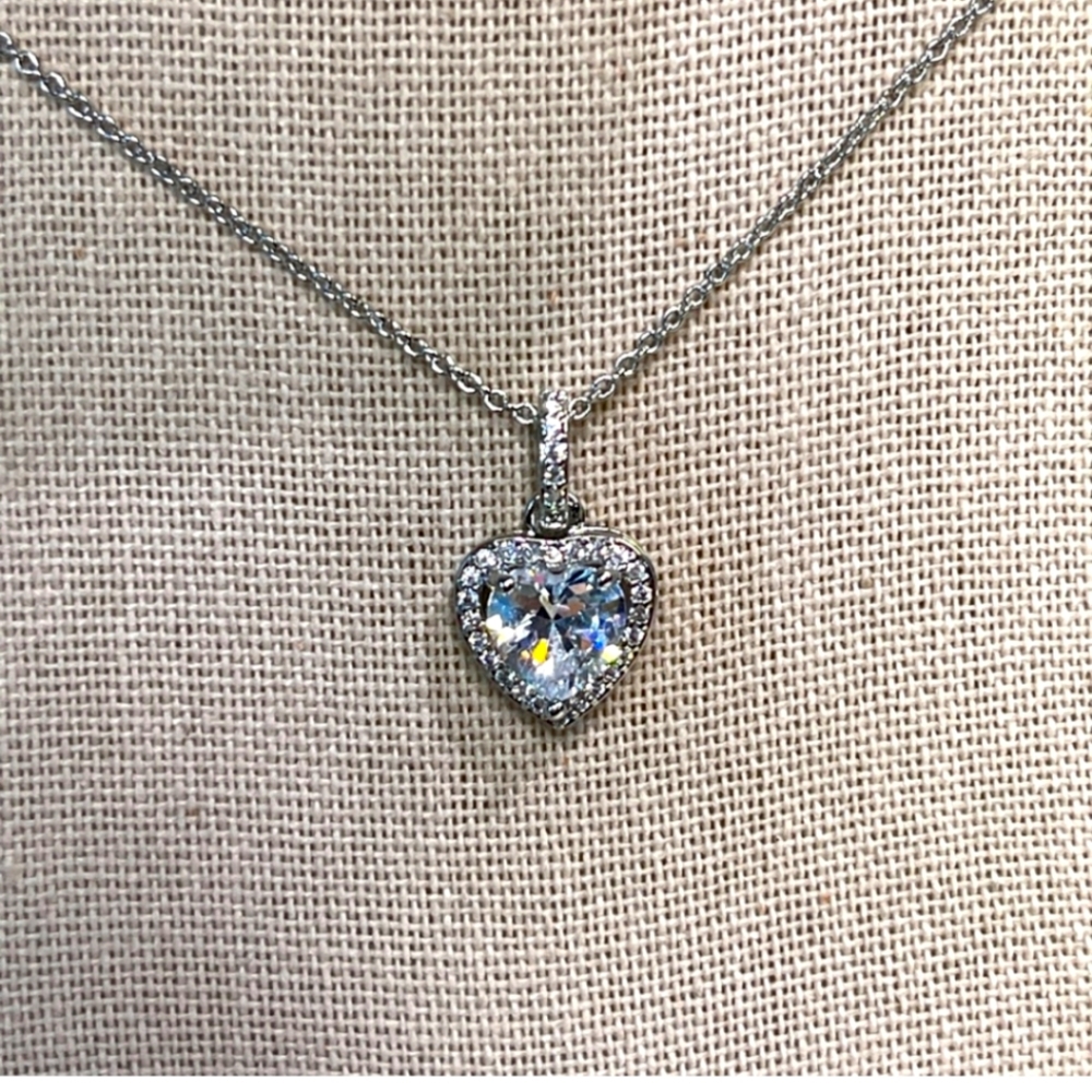 Moissanite heart pendant necklace and 925 silver NIB